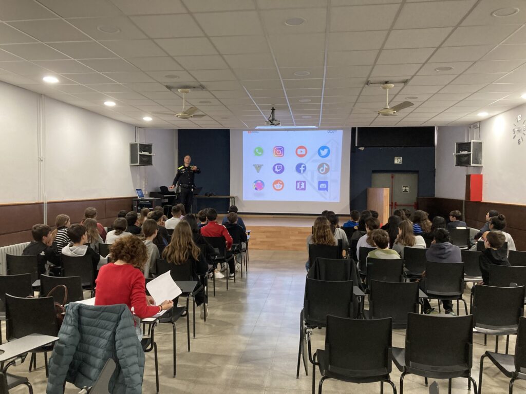 image_50399233 (2) (1) (1)