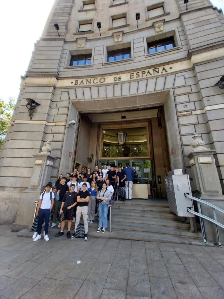 WhatsApp Image 2023-05-03 at 14.53.01 (1) (3)